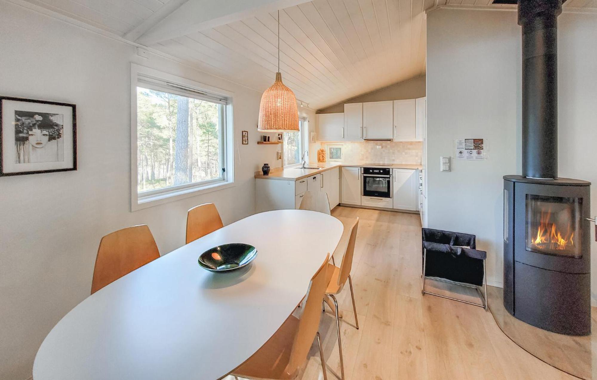 Gorgeous Home In Jorpeland With House Sea View ภายนอก รูปภาพ
